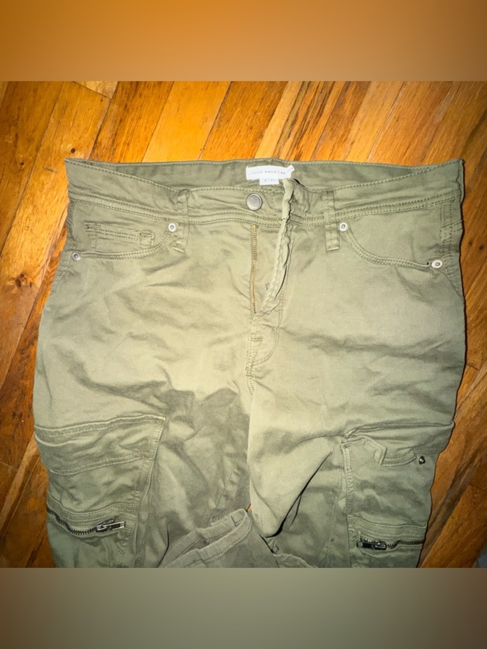 Good American Twill Skinny Cargo Olive Sz 4/27 NWOT Gold Ankle Zip - Picture 6 of 13